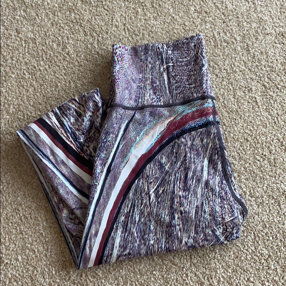Lululemon size 6 leggings